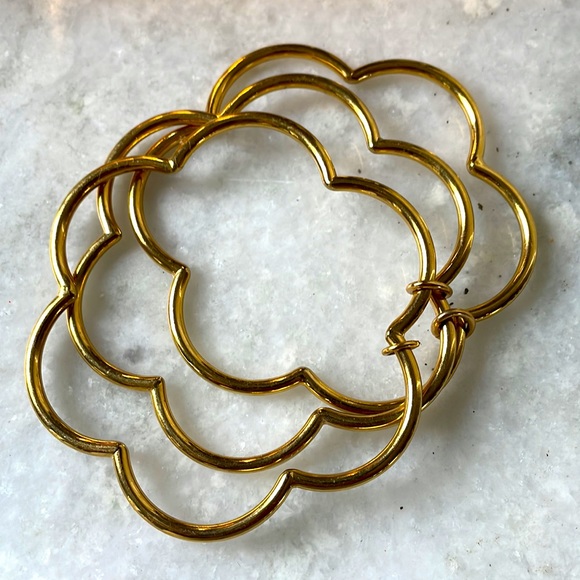 Kate Spade trio of gold wavy bangles - Picture 5 of 6